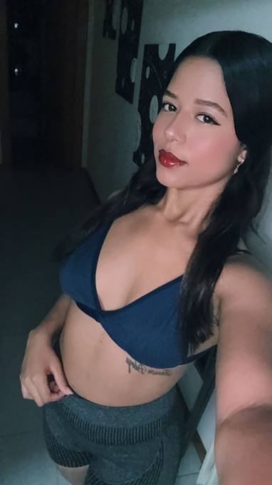 MANUELA LATINA IN DEINER STADT RUF MICH AN profile photo