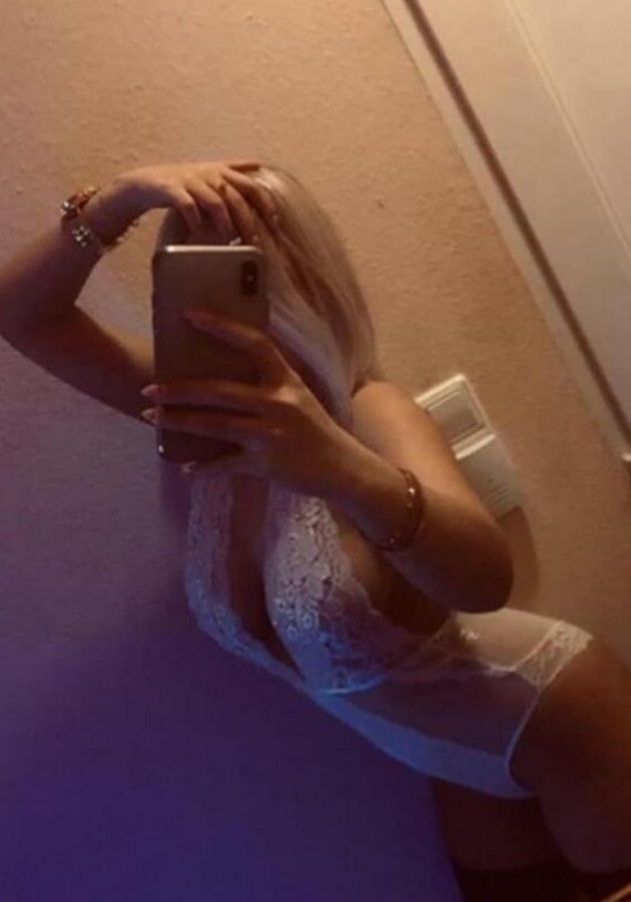 BELLA MORENA ATRACTIVA CALIENTE UND SPIELFREUDIG !MILADOIRO profile photo