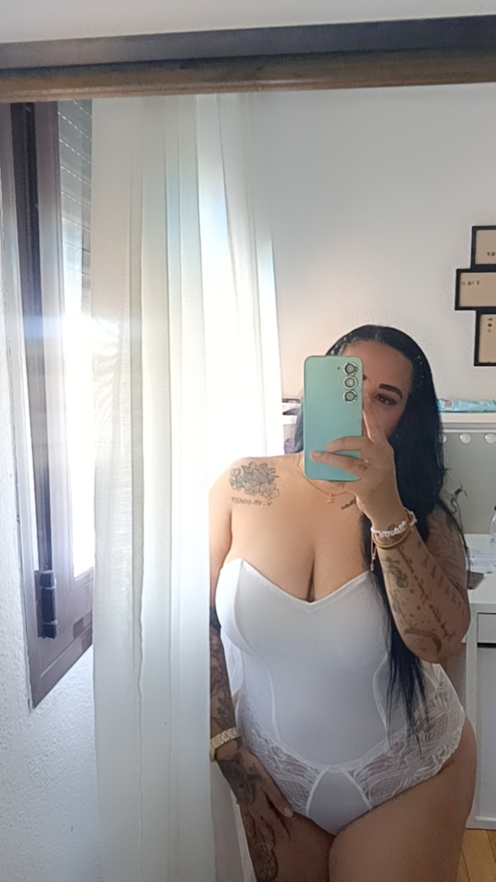 COLOMBIA CON UN NALGAS Y TETAS MUY GRANDES profile photo