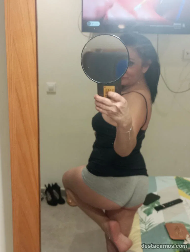 DE NEUERHEIT IN SUCINA LUCIA KORDIBAISCHES SPANIERIN REIF 44 JAHRE FÜR EIN KURZES WÄHRENDE!!!!! profile photo