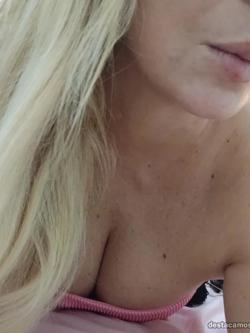 Brazilian blonde and profile photo