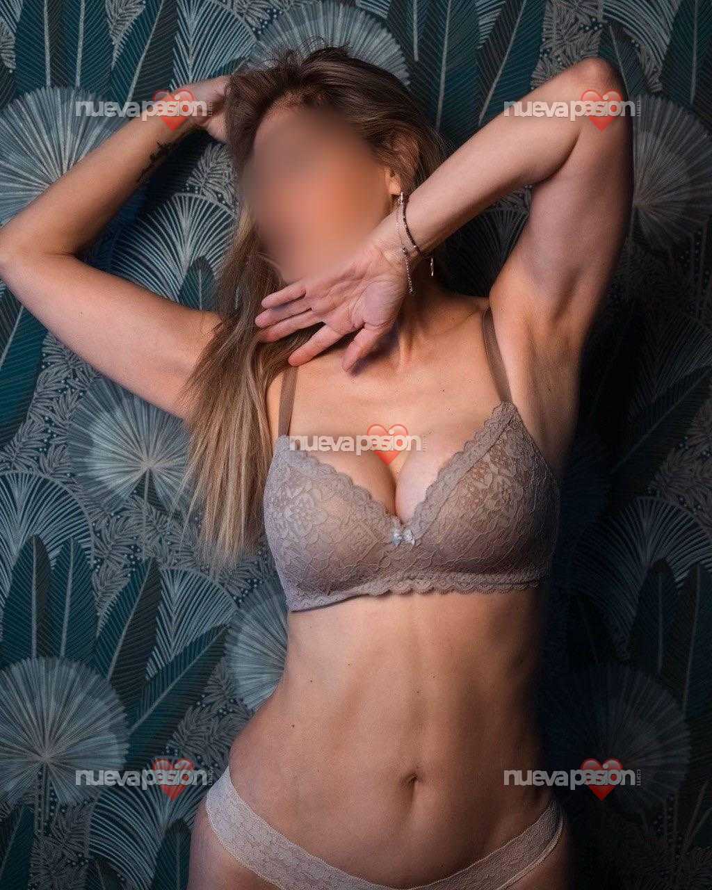15 CHICAS - LUXURY VILLA IN MADRID - 24H profile photo