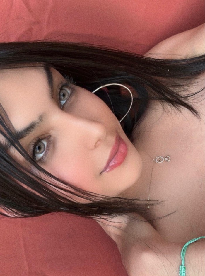 MIKAELA FEMININA CACHONDA profile photo