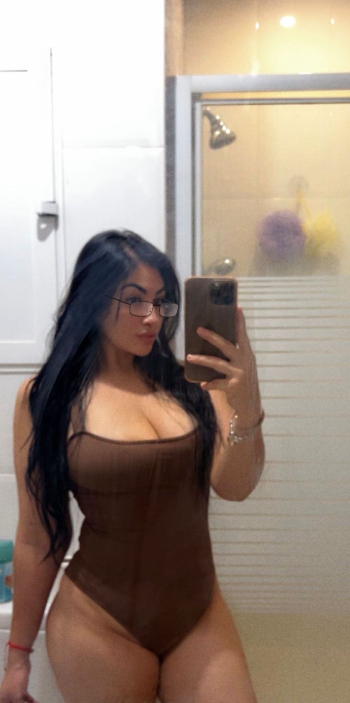EN ALBACETE ESCORT COLOMBIANA EXOTIKA NOVEDAD EN LA ZONA profile photo