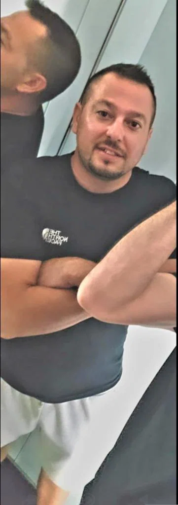 Chico de compañia profile photo