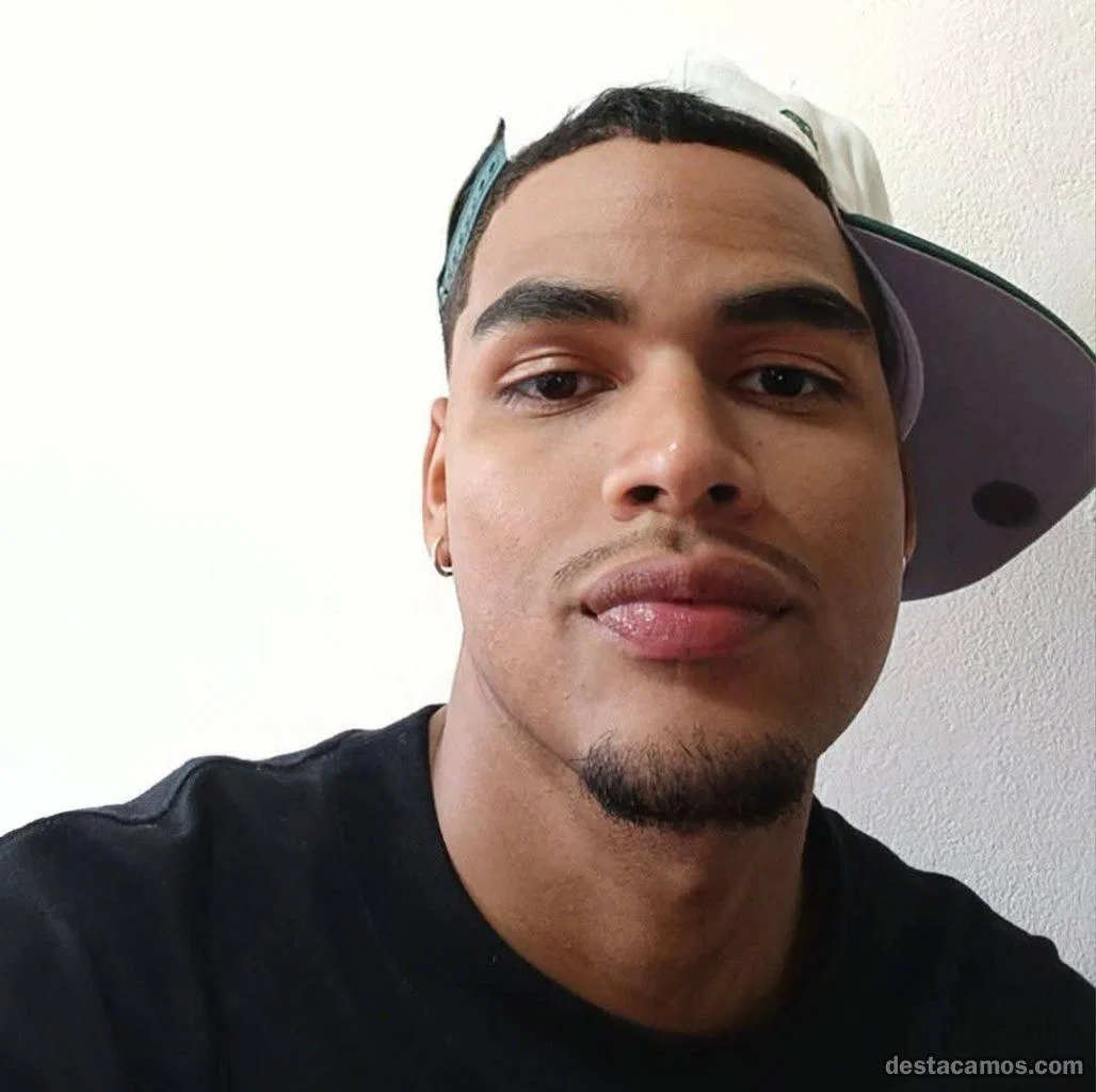 CALEÑO Joven moreno latíno profile photo