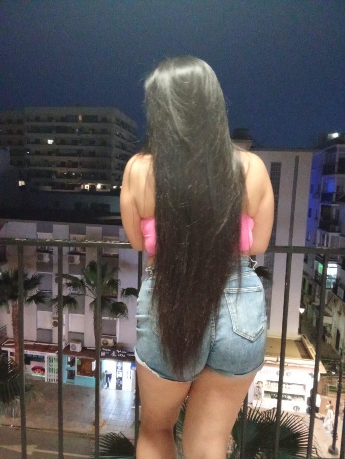 BOMBA DE SEXO COMPLACIENTE A TUS CAPRICHOS profile photo
