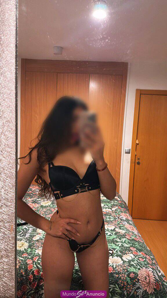 PARAGUAYA FIESTERA COÑO MOJADITO APRETADITO SALIDAS 24H profile photo