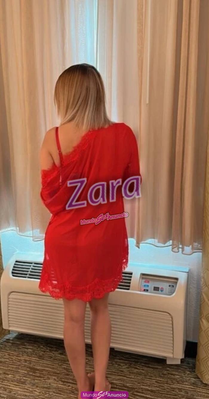 Rubia de tatuajes hermosa latina profile photo