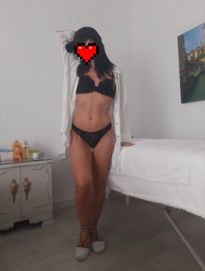 DINA profile photo