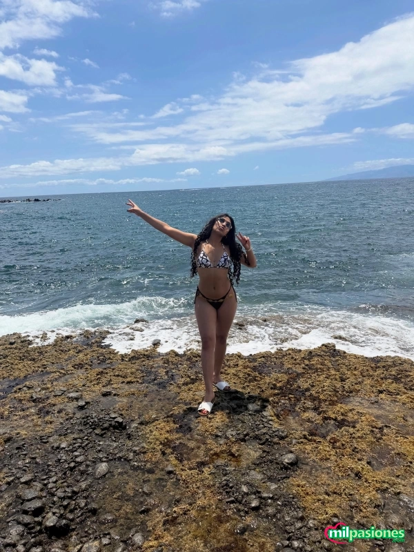Novedad chica latina fiestera profile photo