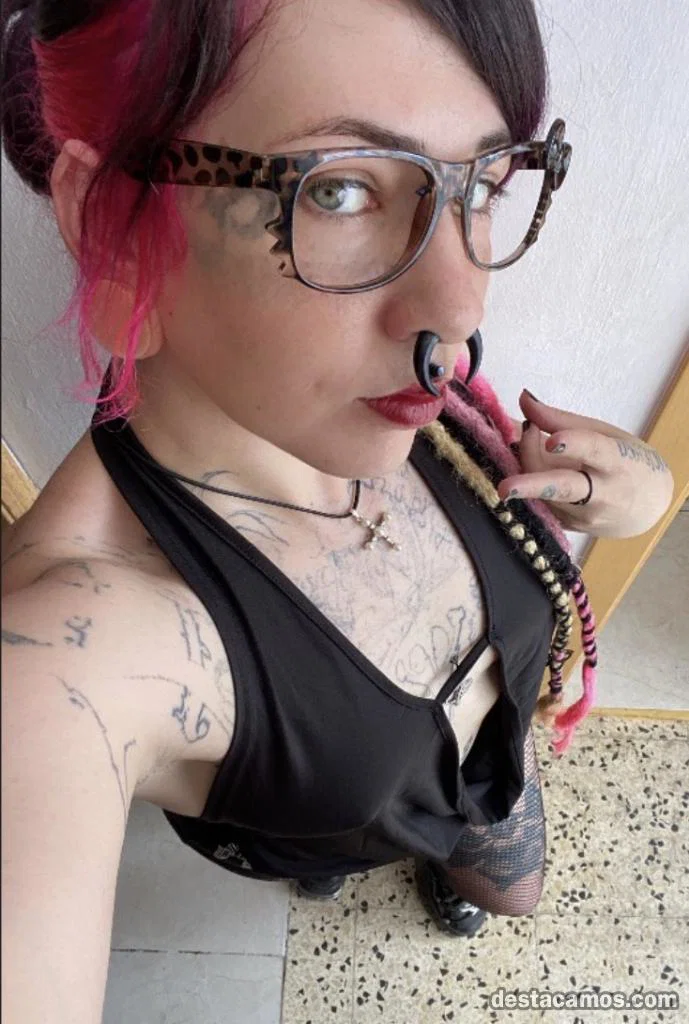 Chica alternativa Dom profile photo