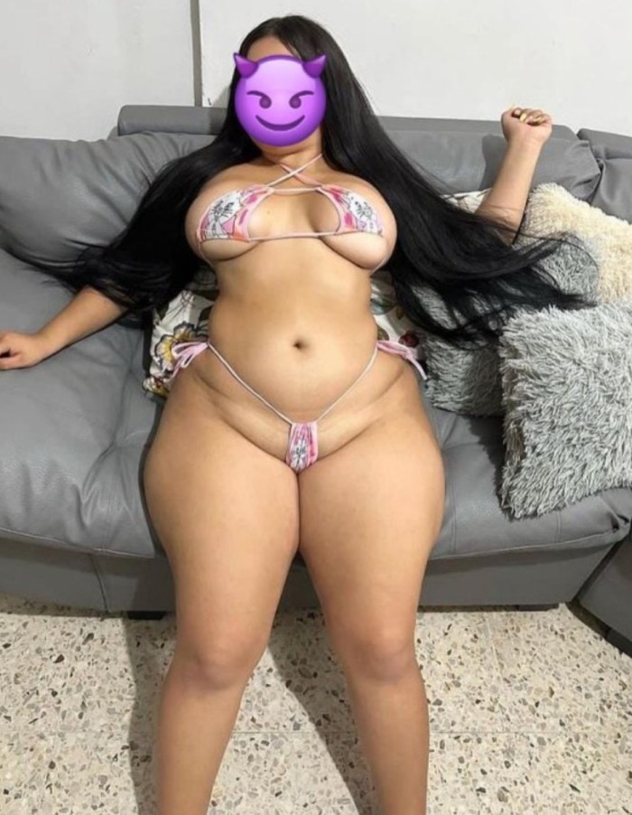 Latina nueva en la zona profile photo