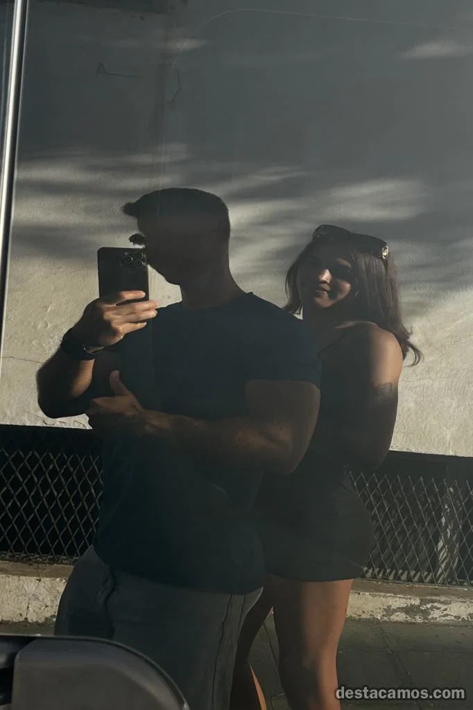 Chica Trans y Chico para 3os profile photo