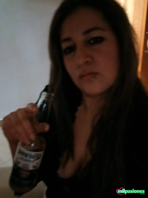 Soy Andrea soy una chica latina de Colombia soy cariñosa . profile photo