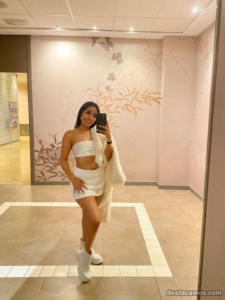 SOY UNA FLACA ARDIENTE TE DARé MIS MEJORES SERVICI profile photo