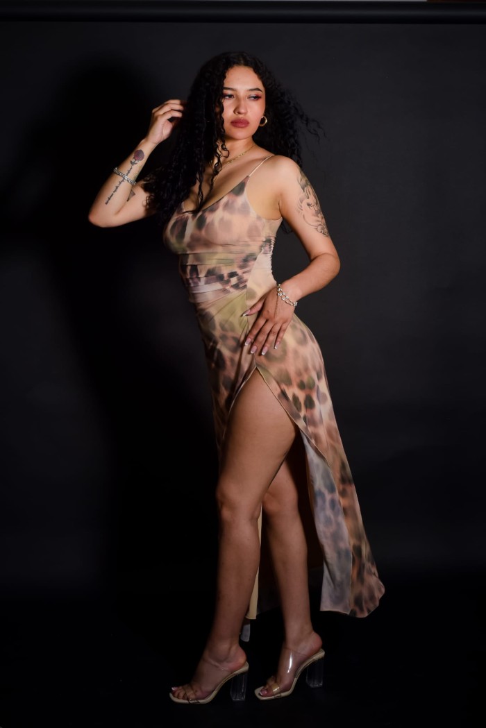 KAROL MIEL QUE SUSURRA AL OíDO profile photo