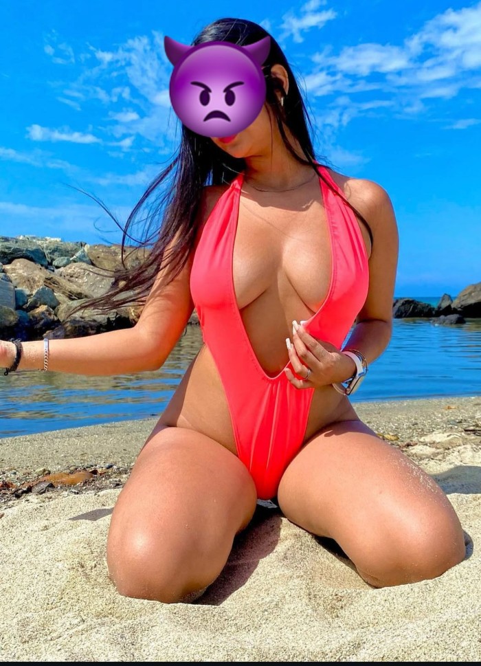 Antonella is affectionate. She is also attractive and offers outings to hotels and homes. She is an independent escort. profile photo